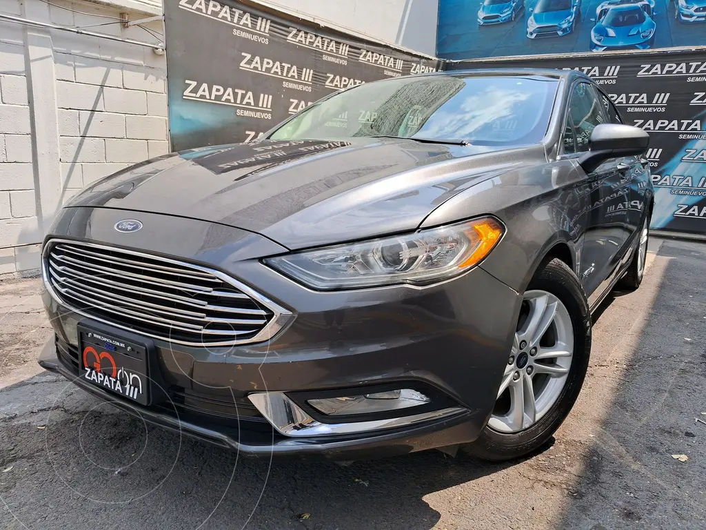 foto Ford Fusion SE LUX Híbrido usado (2018) color Gris Oscuro precio $320,000