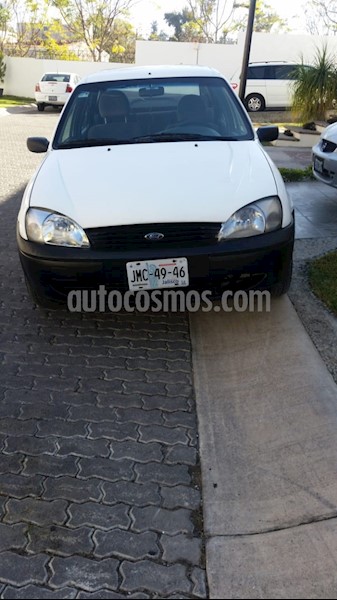 foto Ford Ikon Sedan First usado