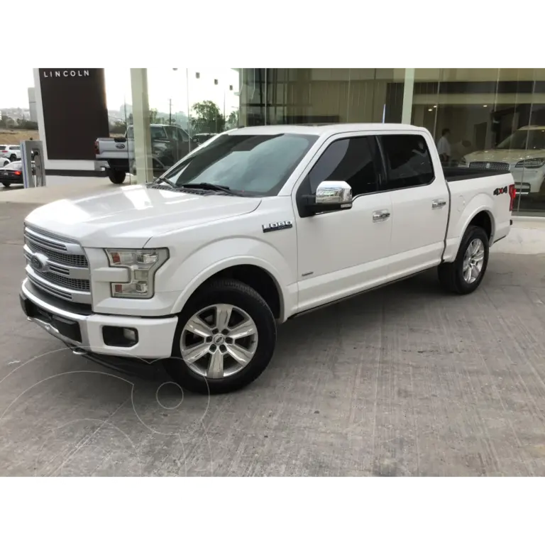 foto Ford Lobo Doble Cabina Platinum 4x4 usado (2017) color Blanco precio $539,000