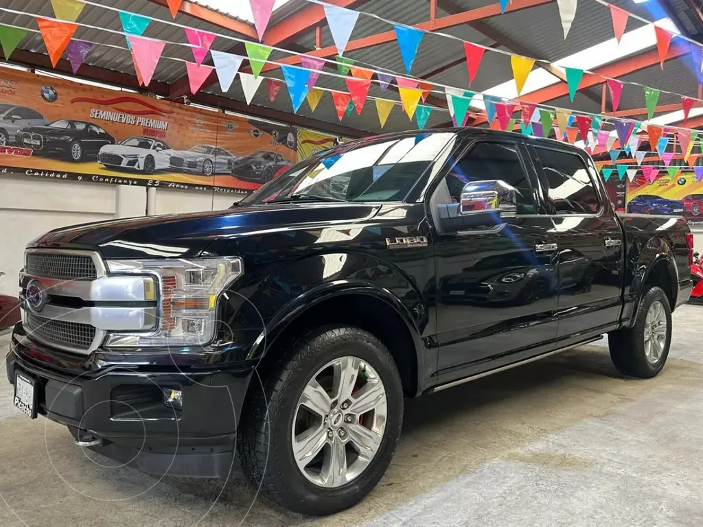 foto Ford Lobo Doble Cabina Platinum 4x4 usado (2020) color Negro precio $959,900