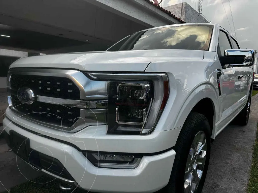 foto Ford Lobo Platinum 4x4 Cabina Doble usado (2021) color Blanco precio $945,000