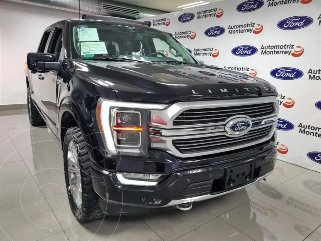 foto Ford Lobo Lariat Crew Cab 4x4 usado (2023) color Negro precio $1,199,000