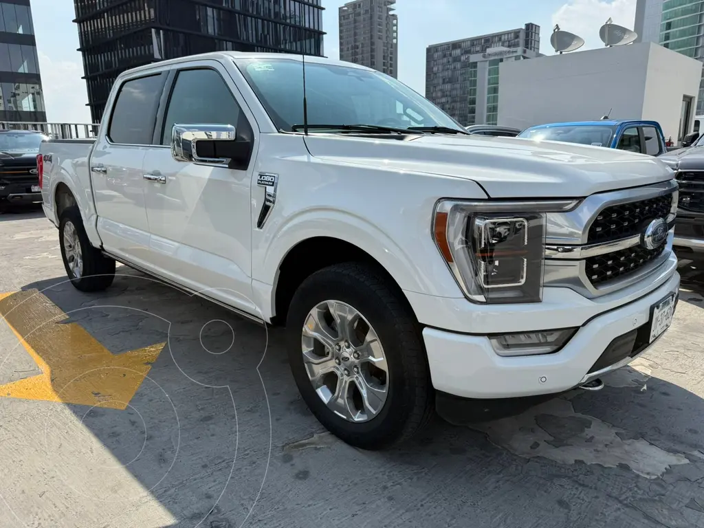 foto Ford Lobo Platinum usado (2023) color Blanco precio $1,198,000