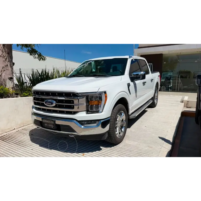 Ford Lobo Lariat Crew Cab 4x4 2023