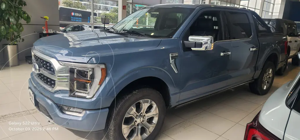 foto Ford Lobo Platinum usado (2023) color Gris precio $1,049,999