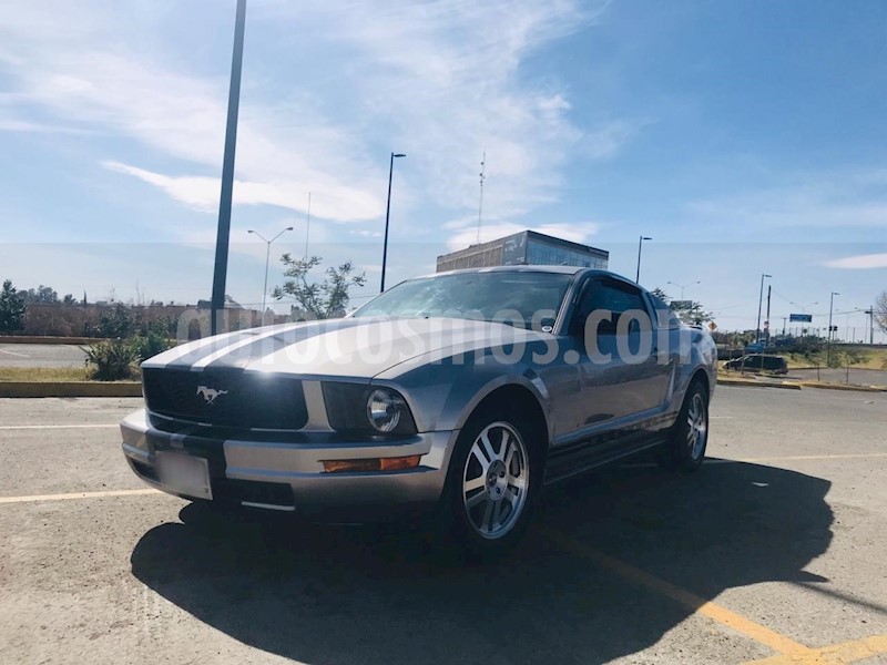 foto Ford Mustang Coupe V6 Aut usado
