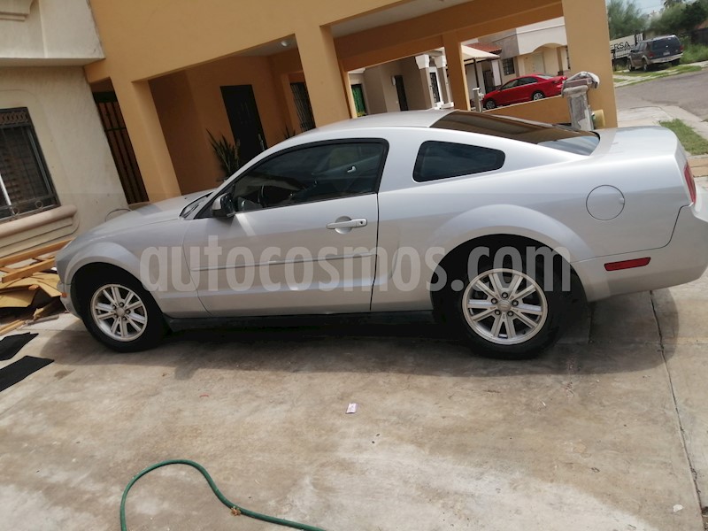 foto Ford Mustang Coupe V6 Aut usado