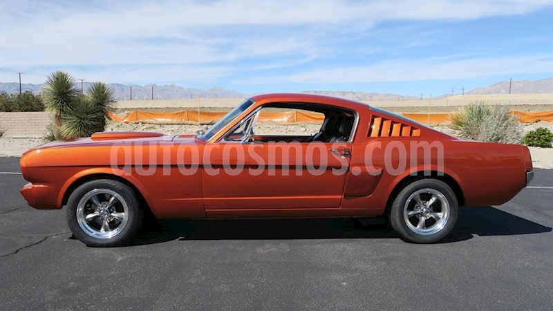 foto Ford Mustang Fast Back usado