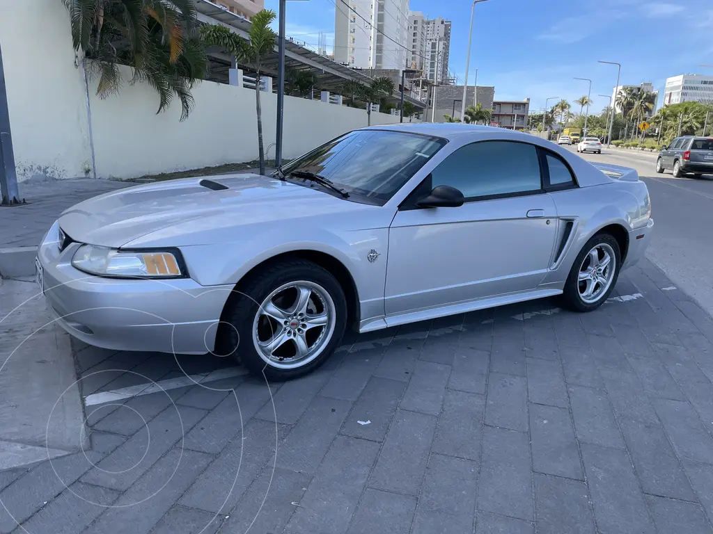 Ford Mustang Coupé 3.7L V6 Aut 1999