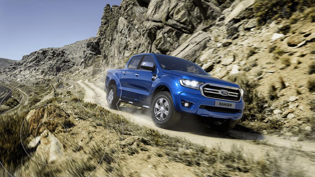 foto Ford Ranger XLT Gasolina 4x2 nuevo color Azul Relampago precio $551,800