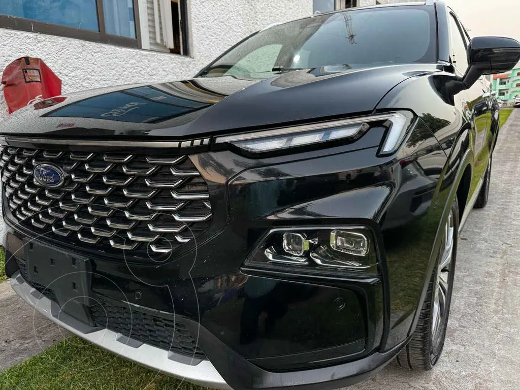 foto Ford Territory Titanium usado (2023) color Negro precio $450,000