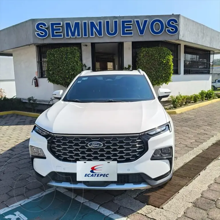 foto Ford Territory Titanium usado (2023) color Blanco precio $479,000