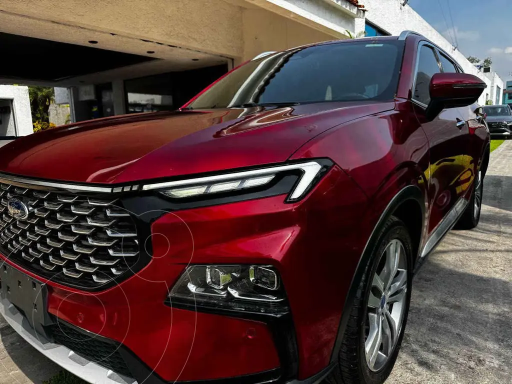 foto Ford Territory Titanium usado (2023) color Rojo precio $465,000