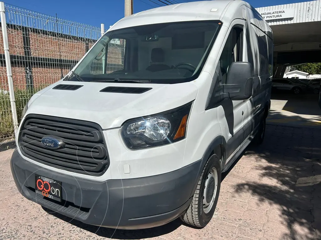 foto Ford Transit Gasolina Van usado (2017) color Blanco precio $421,000
