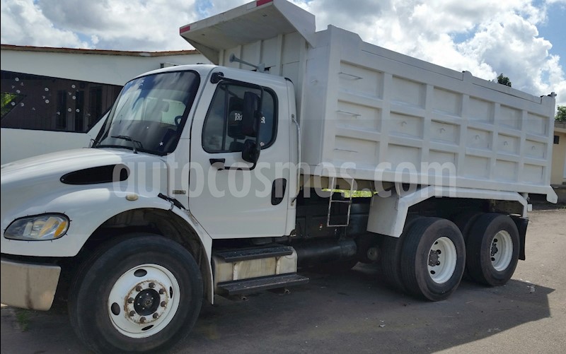 foto Freightliner FLD 120 Chasis L6 12 usado