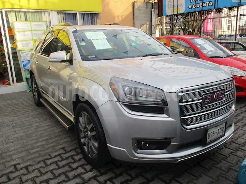 foto GMC Acadia Denali usado