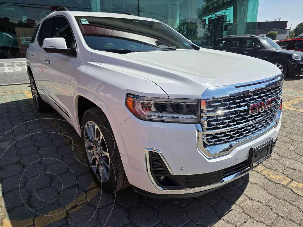 GMC acadia denali (2023)