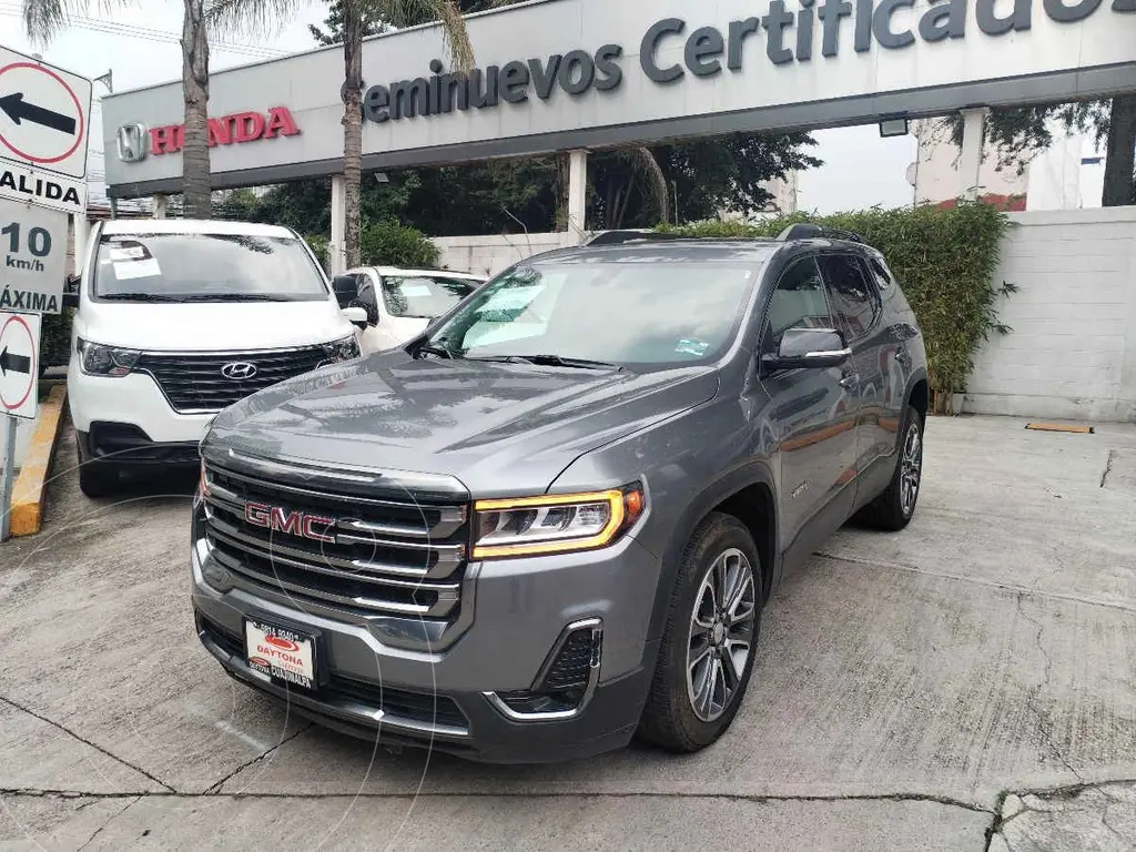 foto GMC Acadia AT4 usado (2020) color Plata precio $489,000