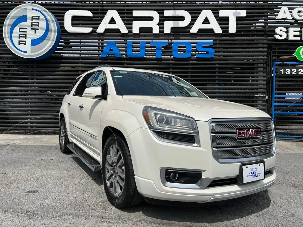 foto GMC Acadia Denali usado (2014) color Blanco precio $179,000