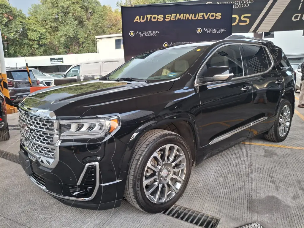 foto GMC Acadia Denali usado (2023) color Negro precio $720,000