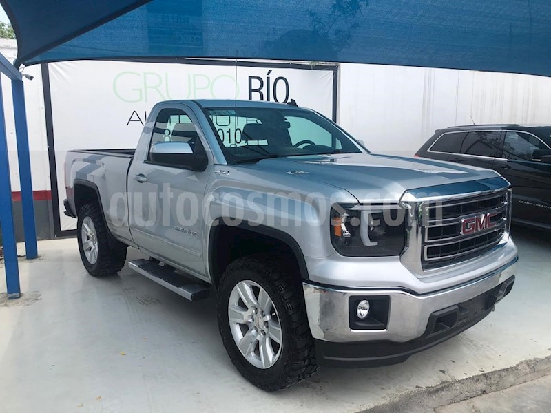 foto GMC Sierra Cabina Regular SLE 4x4 usado