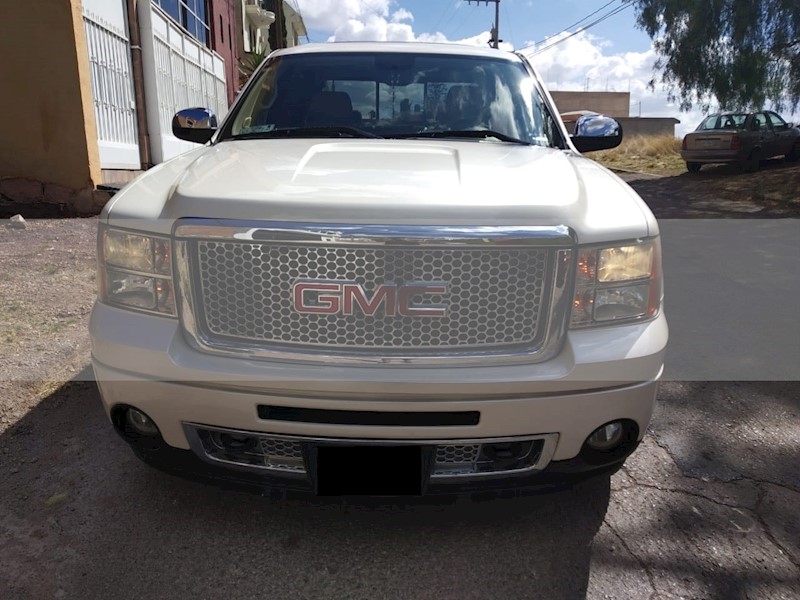 foto GMC Sierra Denali DVD usado