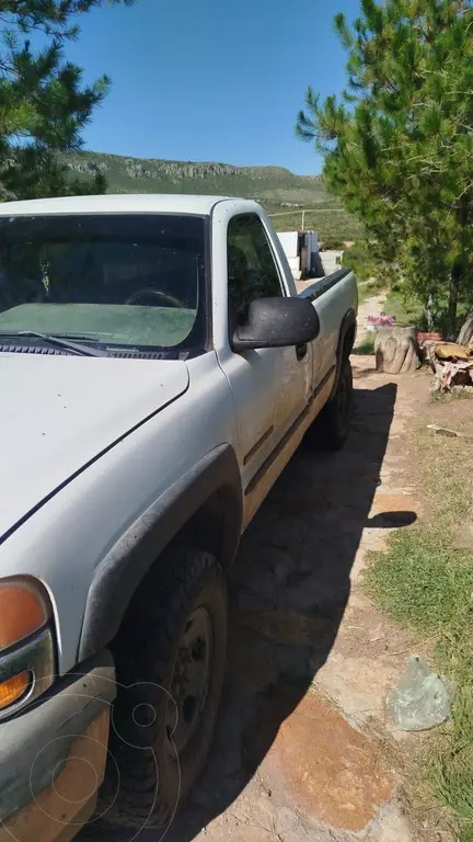 GMC Sierra Cabina Regular Paq A 4x2 2003