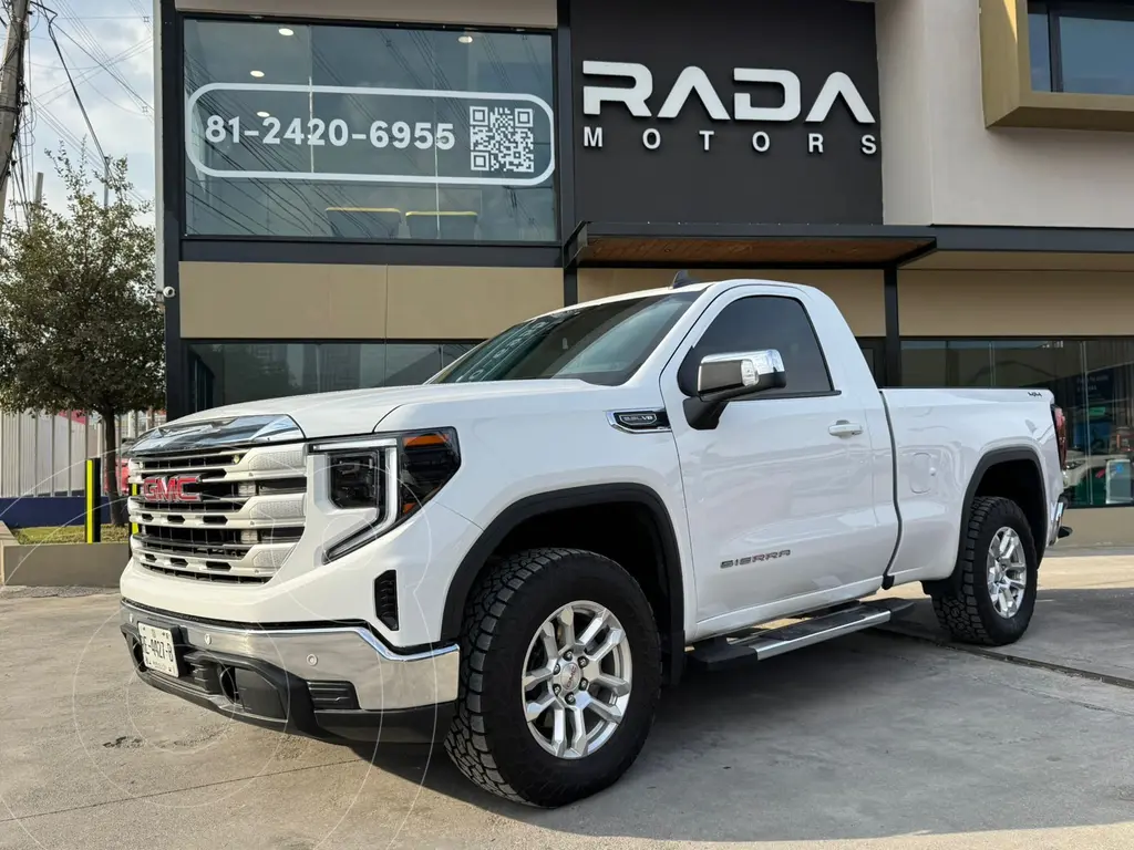 foto GMC Sierra Cabina Regular usado (2024) color Blanco precio $2,290,000
