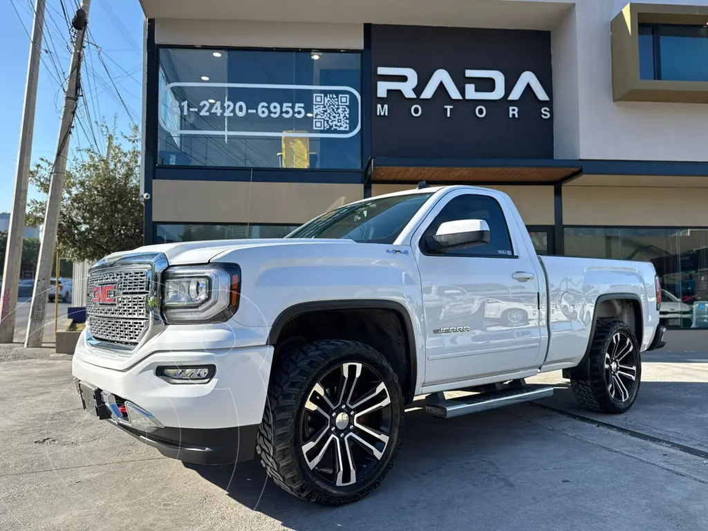 foto GMC Sierra Cabina Regular SLE 4x4 usado (2014) color Blanco precio $448,000