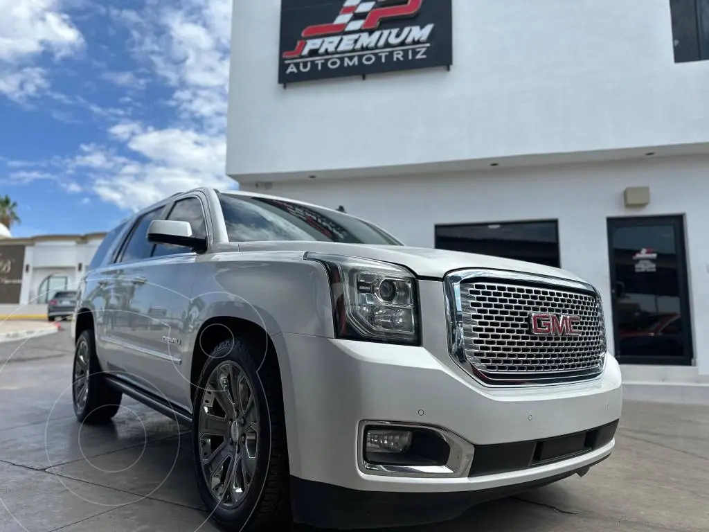 foto GMC Yukon Denali 8 Vel AWD usado (2016) color Blanco Diamante precio $618,000