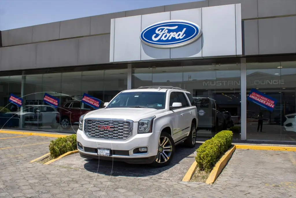 foto GMC Yukon 5P DENALI V8/6.2 AUT usado (2018) color Blanco precio $565,000