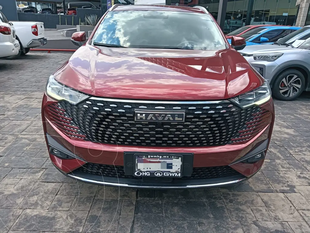 foto GWM H6 Premium usado (2024) color Rojo precio $516,000