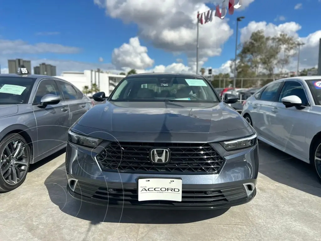 foto Honda Accord Hybrid Touring usado (2024) color Gris Meteoro precio $810,300