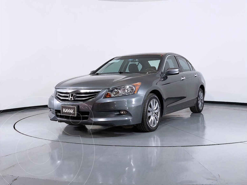 foto Honda Accord LX usado (2012) color Gris precio $185,999