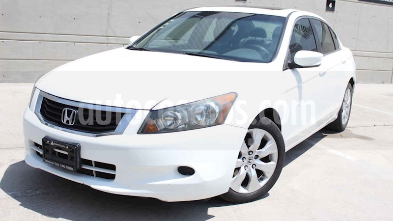 foto Honda Accord 4p EX sedan L4 piel ABS CD usado (2010) color Blanco precio $129,000