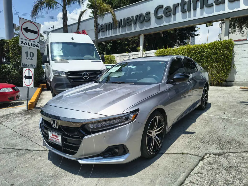 Honda Accord Touring usado (2022) color Plata precio $498,000