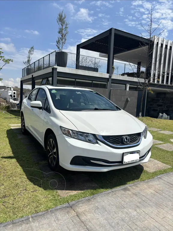 Honda Civic EX 1.8L usado (2014) color Blanco precio $182,999