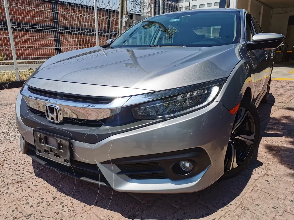 foto Honda Civic Touring Aut usado (2018) precio $385,000