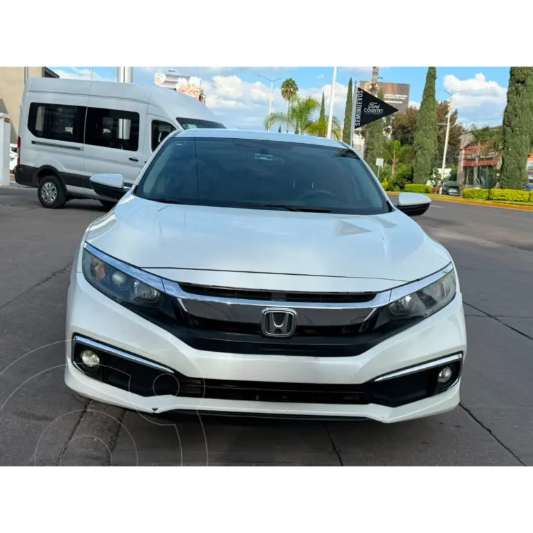 Honda Civic i-Style Aut usado (2020) color Blanco precio $330,000