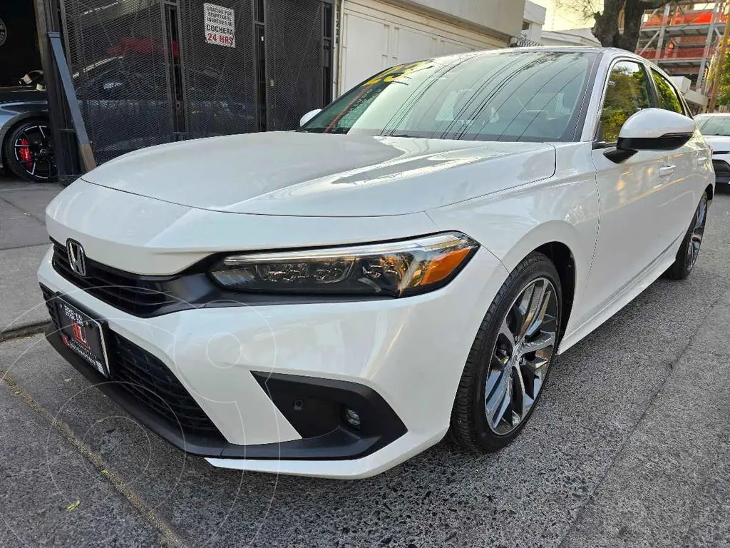 foto Honda Civic Touring usado (2023) color Blanco precio $499,900