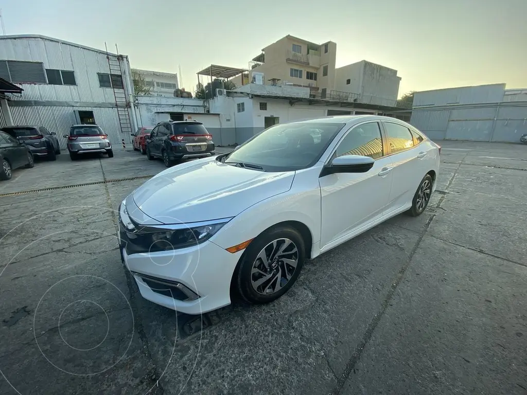 foto Honda Civic i-Style Aut usado (2021) color Blanco precio $453,000