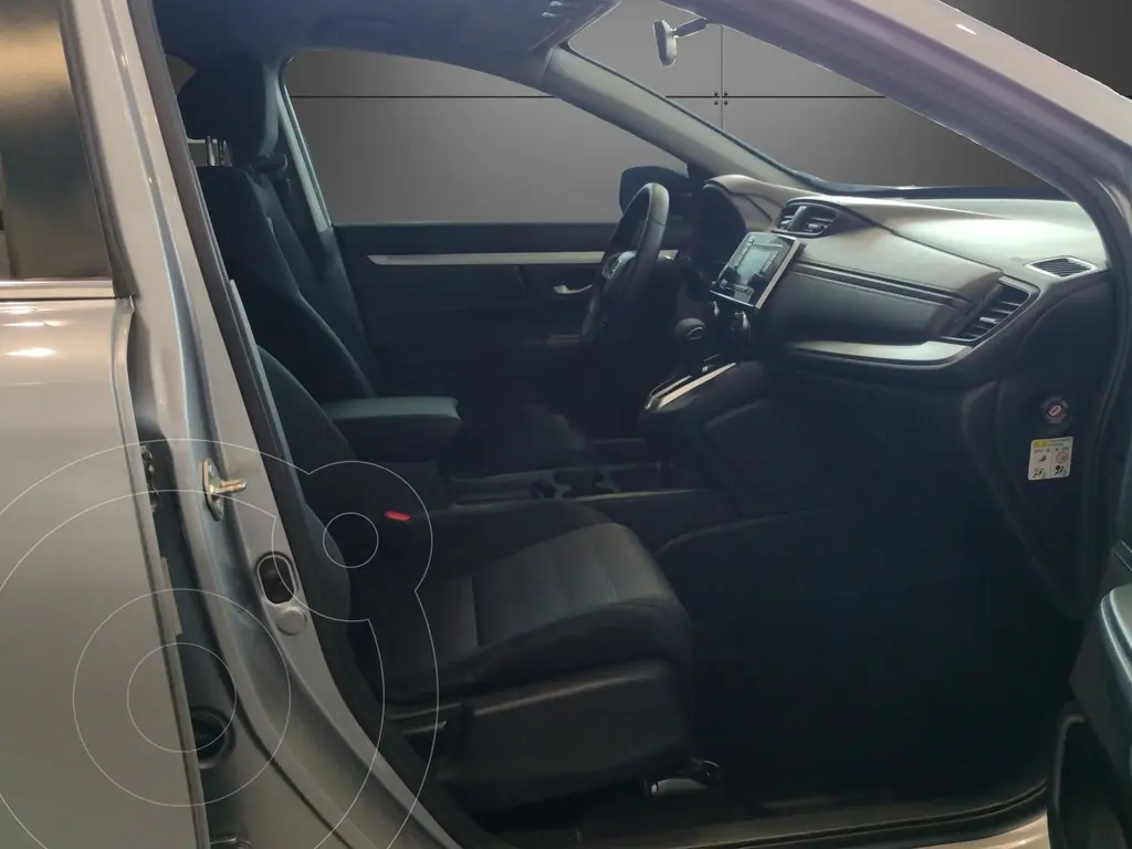 foto Honda CR-V Turbo usado (2022) color plateado precio $338,999