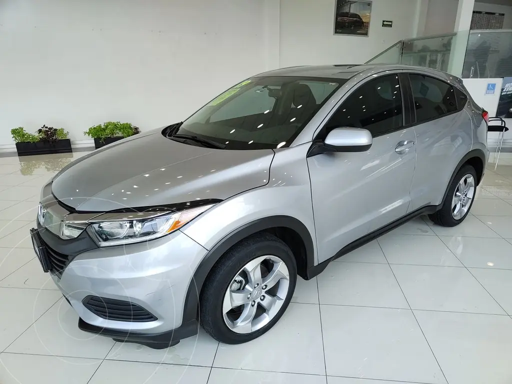 foto Honda HR-V Uniq usado (2019) color plateado precio $330,000