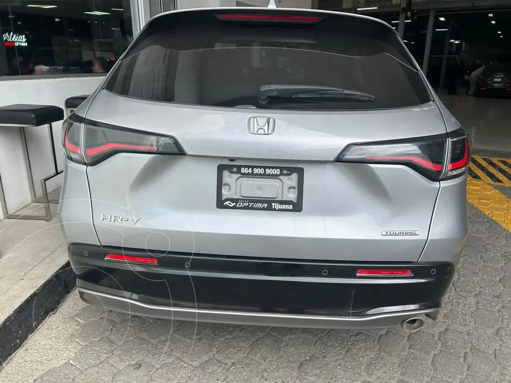 foto Honda HR-V Touring usado (2023) color Plata Lunar precio $460,000