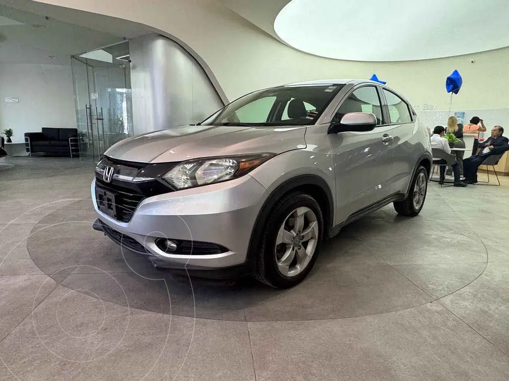 foto Honda HR-V Uniq Aut usado (2016) color Plata precio $235,900