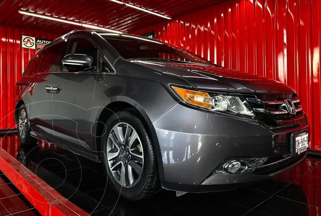foto Honda Odyssey Touring usado (2015) color Gris precio $289,000