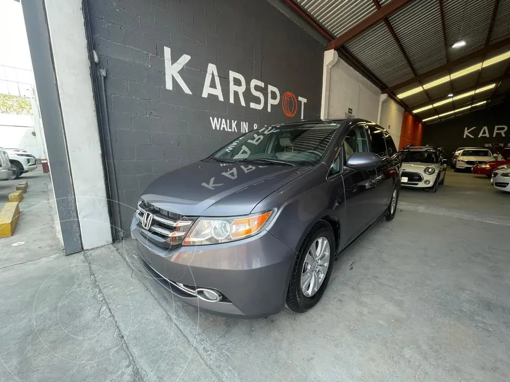foto Honda Odyssey EXL usado (2015) color Gris precio $205,000