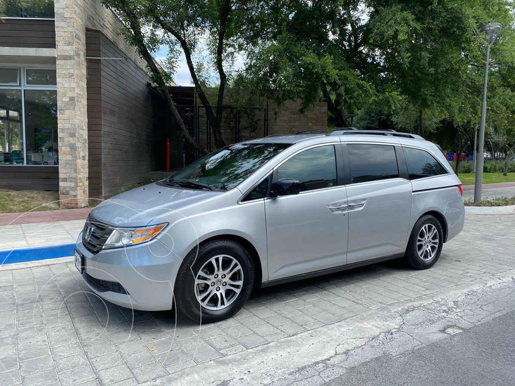 foto Honda Odyssey EXL usado (2011) color Plata precio $239,900