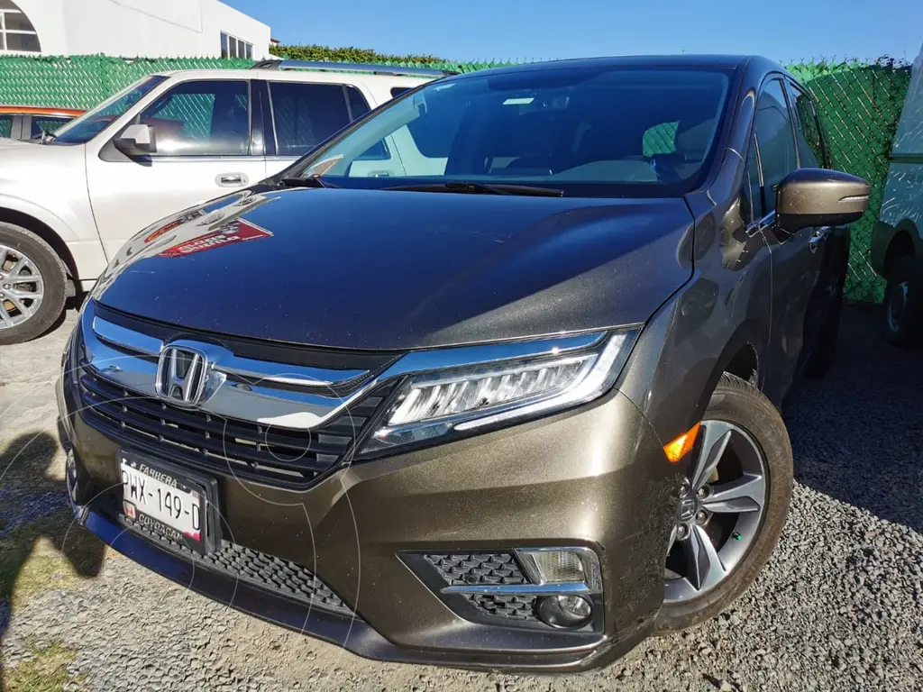 foto Honda Odyssey Touring usado (2018) color Marrón precio $630,000