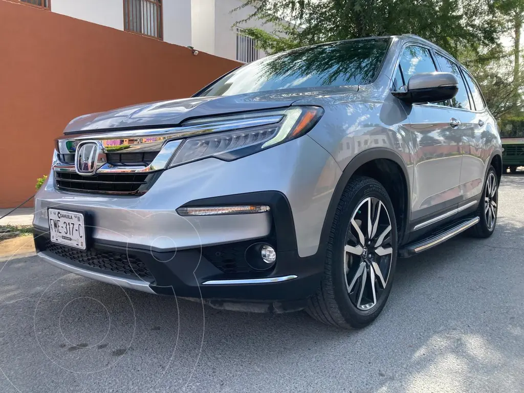 foto Honda Pilot Touring usado (2022) color Plata precio $549,900